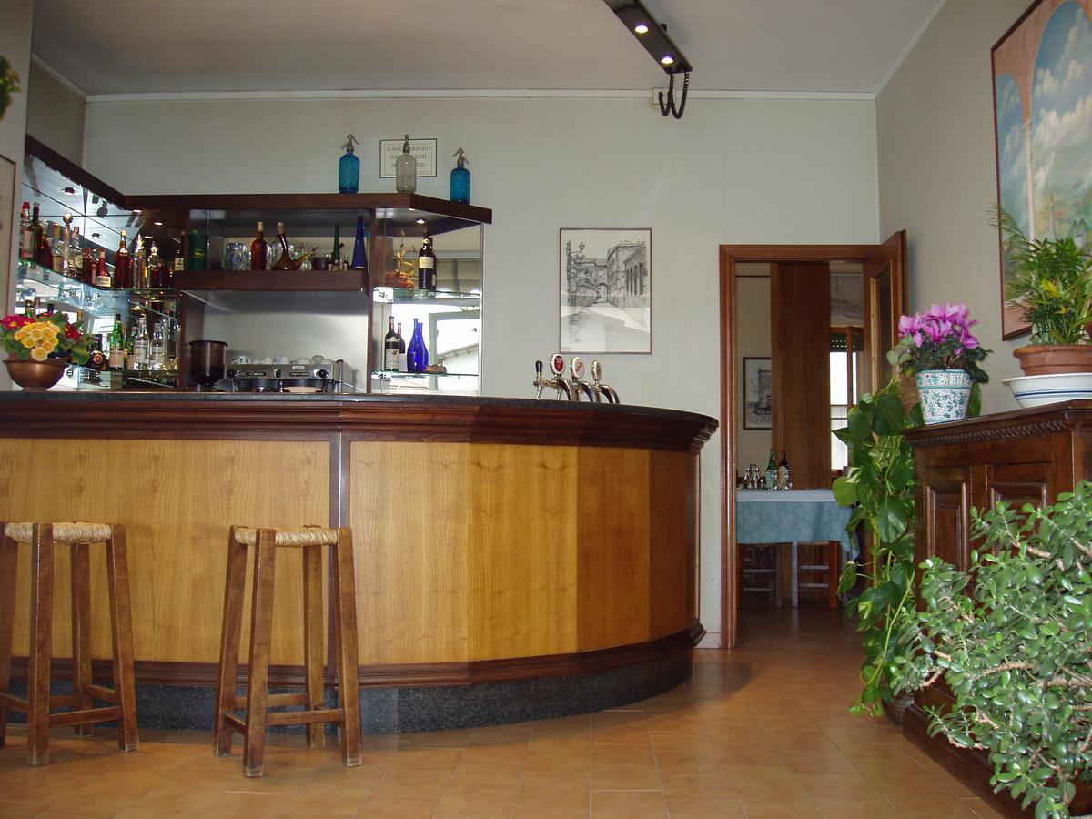 Albergo Ristorante Taverna Dalla "Lisina" Сансеполькро Экстерьер фото